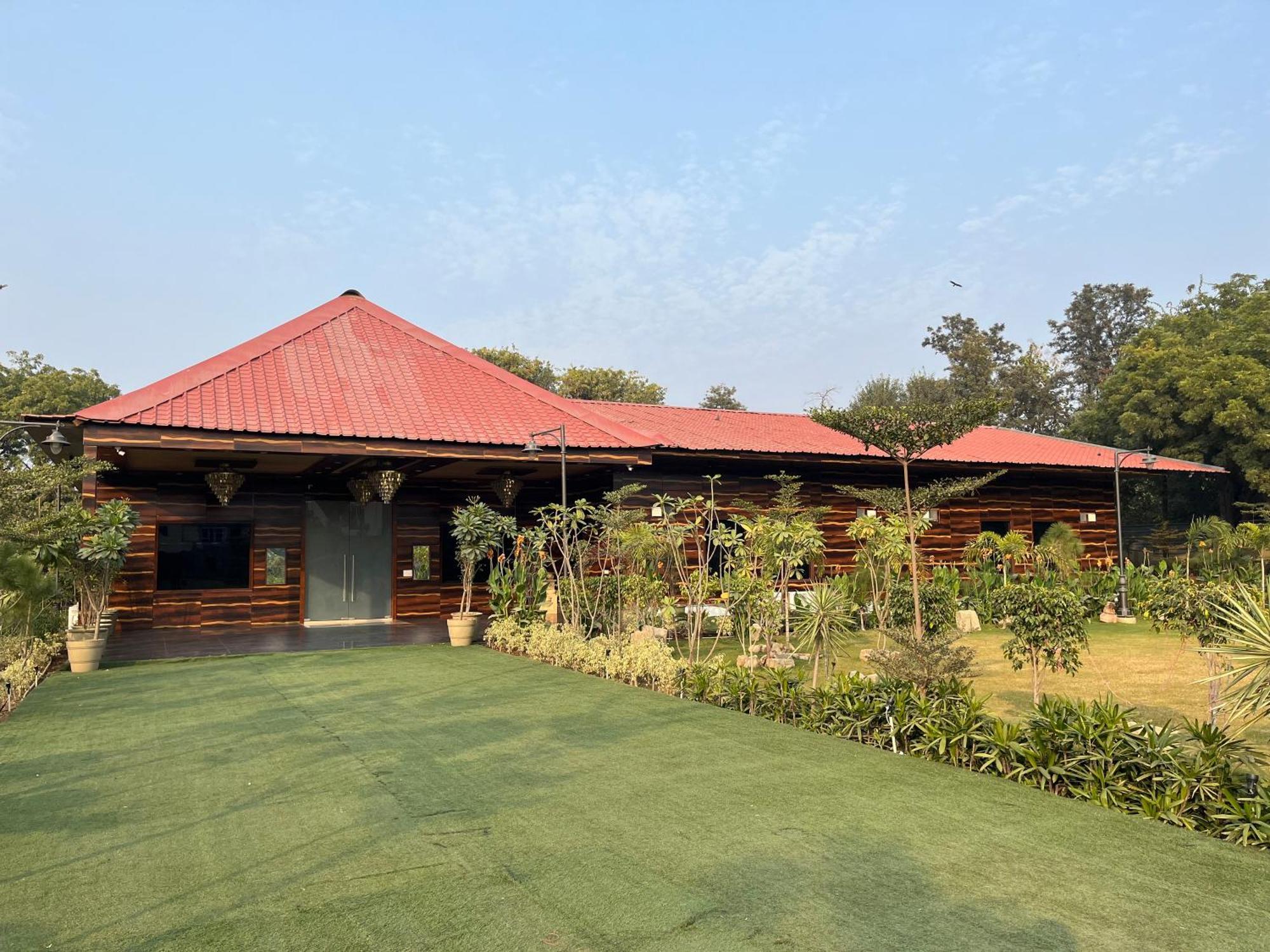 The Green Wood Palace I Farm House I Wedding I Party I 87Oo2O5865 Villa Gurgaon Exteriör bild