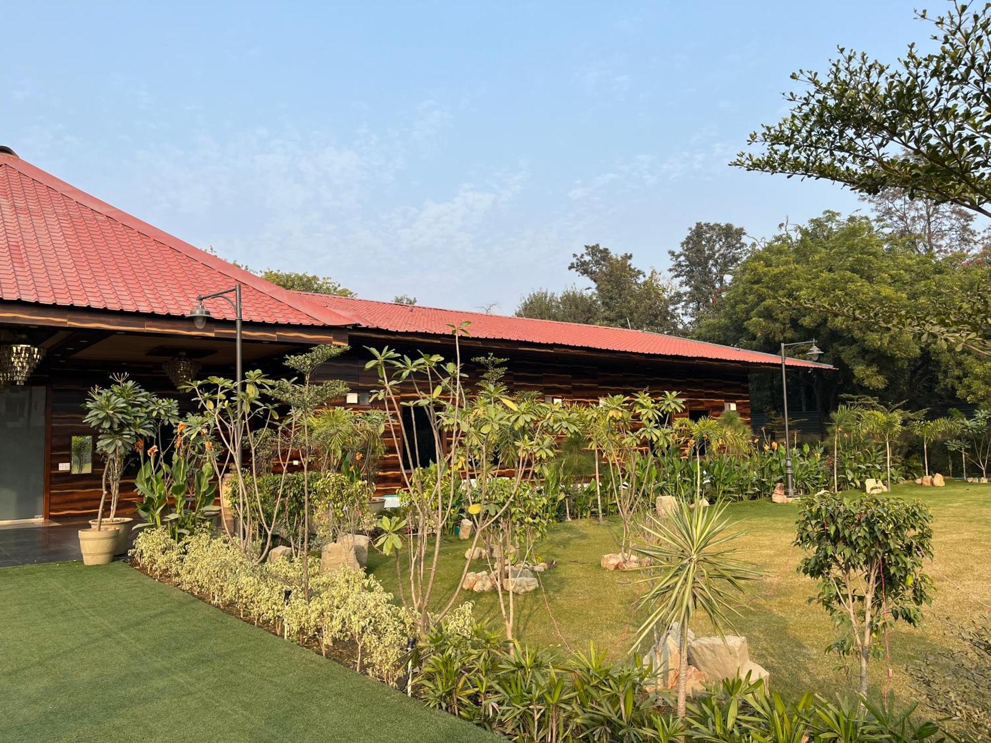 The Green Wood Palace I Farm House I Wedding I Party I 87Oo2O5865 Villa Gurgaon Exteriör bild